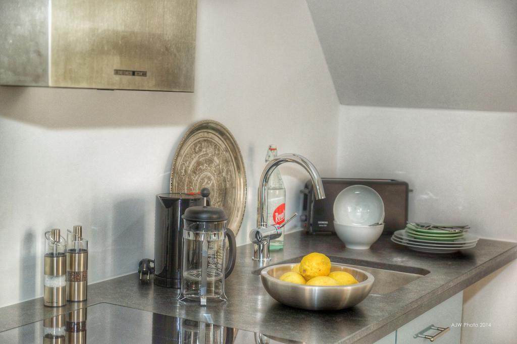 Apartment Am Schlosshof Besigheim Room photo
