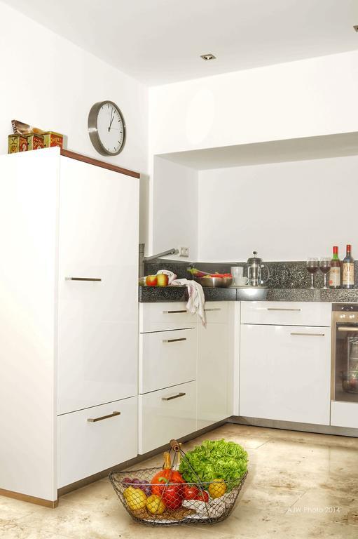 Apartment Am Schlosshof Besigheim Room photo
